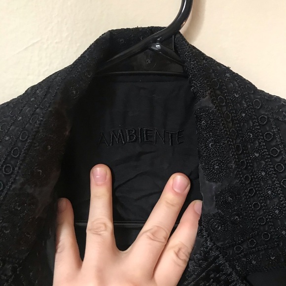 Ambiente Embroidered Black Coat, size 6 - Picture 4 of 10